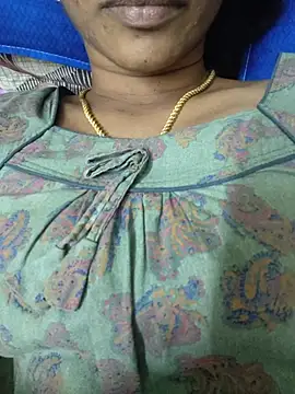Snapshot of Ambika01 chatting on June 1, 2026, 5:34 pm Ambika01 online show from June 1, 2026, 5:34 pm