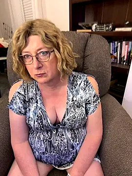 BookBabe27 online show from September 18, 2025, 1:52 am