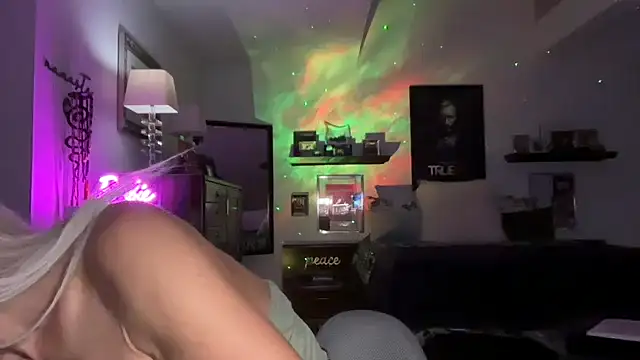 Snapshot of VelvetBarbie chatting on February 22, 2026, 11:39 pm VelvetBarbie online show from February 22, 2026, 11:39 pm