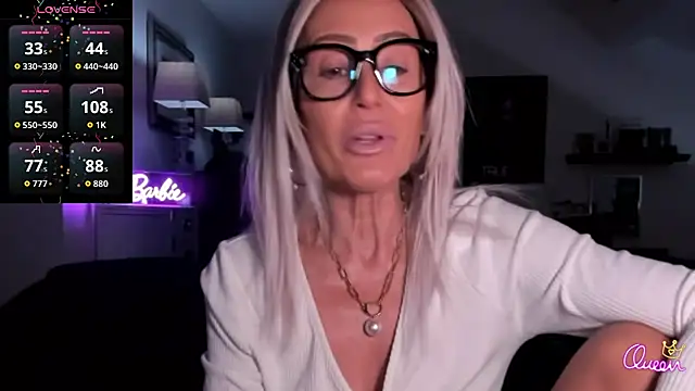 Snapshot of VelvetBarbie chatting on February 25, 2026, 7:25 pm VelvetBarbie online show from February 25, 2026, 7:25 pm