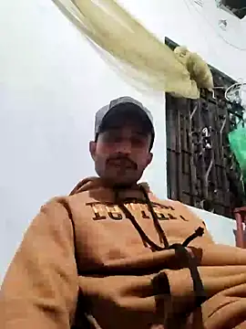 Snapshot of MDROBEL007 chatting on January 3, 2025, 1:24 pm MDROBEL007 online show from January 3, 2025, 1:24 pm