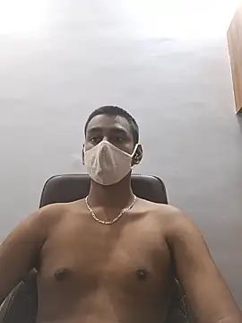 brownguy1234 online show from October 27, 2025, 5:58 pm