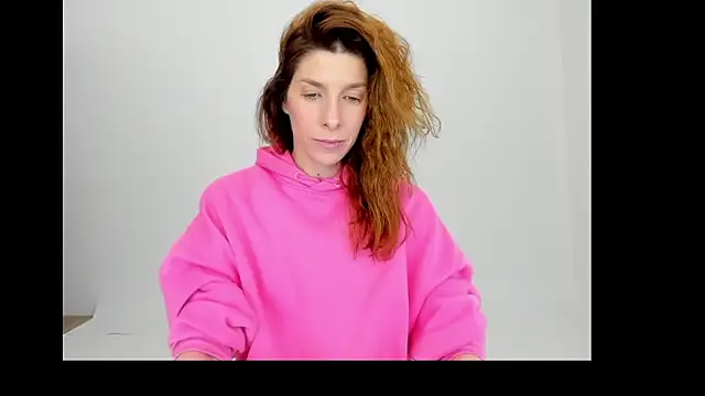 YourSuperModel online show from April 4, 2026, 12:01 pm