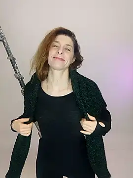 Snapshot of YourSuperModel chatting on January 6, 2026, 2:32 pm YourSuperModel online show from January 6, 2026, 2:32 pm