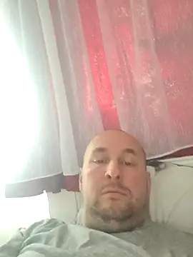 intx800 online show from October 9, 2025, 2:06 pm