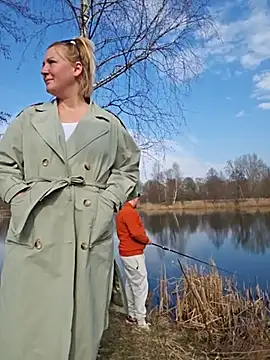 Snapshot of -Schweppes- chatting on March 21, 2025, 1:12 pm -Schweppes- online show from March 21, 2025, 1:12 pm