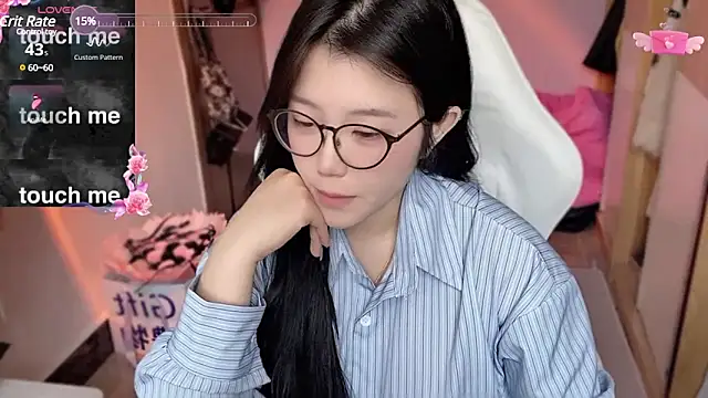 xiSSts online show from March 21, 2025, 3:44 am