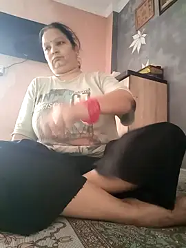 Kavya kapoor online show from October 31, 2025, 2:52 am