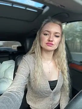 Devill Angel  online show from November 14, 2025, 8:07 am