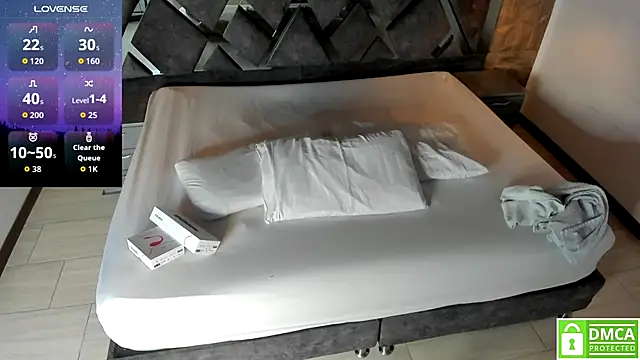 Rose Evans   online show from November 29, 2025, 5:07 am