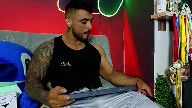 ERIC HARRISON online show from February 24, 2026, 1:50 am