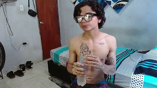 Snapshot of Lovebeng_ chatting on March 21, 2026, 5:17 pm Lovebeng online show from March 21, 2026, 5:17 pm