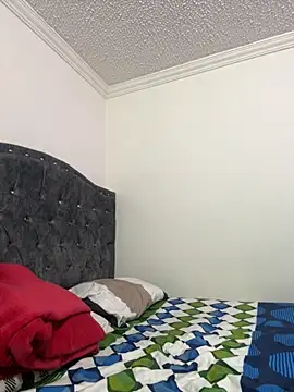 ZMalco2Hend8 online show from March 4, 2026, 5:48 am