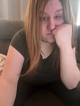 Snapshot of PuckBunny17 chatting on February 22, 2026, 4:19 pm PuckBunny17 online show from February 22, 2026, 4:19 pm