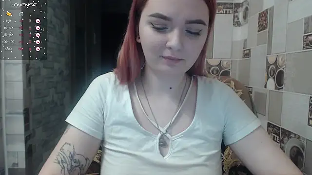 Snapshot of twinkling_melon chatting on January 15, 2025, 5:19 am twinkling melon online show from January 15, 2025, 5:19 am