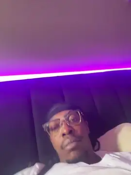 tentz2 online show from April 13, 2026, 3:27 pm