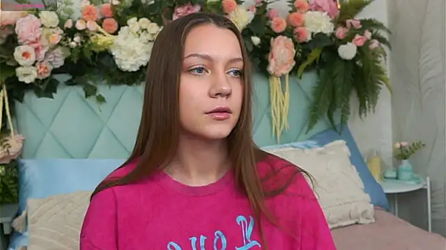 Snapshot of AliceBrayan chatting on March 11, 2026, 5:07 pm AliceBrayan online show from March 11, 2026, 5:07 pm