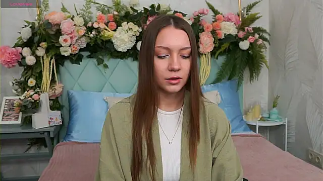 Snapshot of AliceBrayan chatting on March 8, 2026, 4:32 pm AliceBrayan online show from March 8, 2026, 4:32 pm