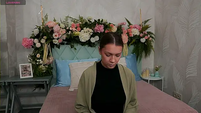 Snapshot of AliceBrayan chatting on March 4, 2026, 5:10 pm AliceBrayan online show from March 4, 2026, 5:10 pm