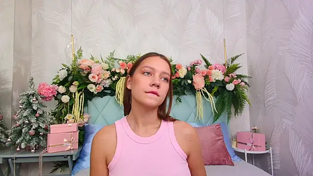 AliceBrayan online show from December 19, 2025, 5:15 pm