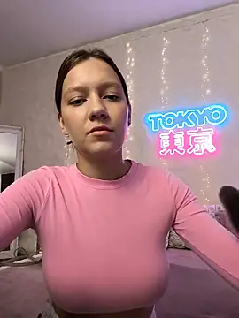 AliceBrayan online show from September 21, 2025, 5:12 am