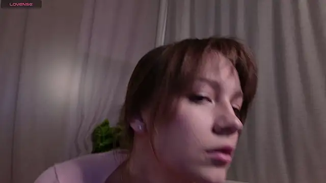 Snapshot of AliceBrayan chatting on April 14, 2026, 5:07 pm AliceBrayan online show from April 14, 2026, 5:07 pm