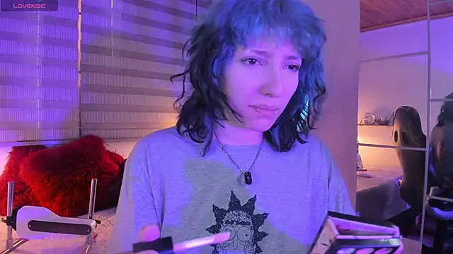 Ghosty Doll online show from June 1, 2026, 8:52 pm