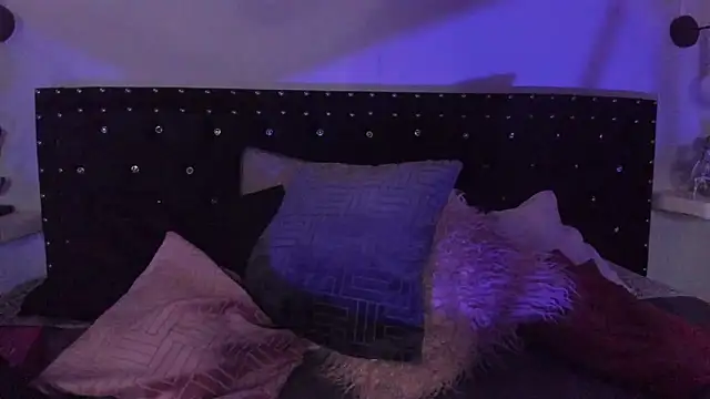 Ghosty Doll online show from September 10, 2025, 8:19 pm