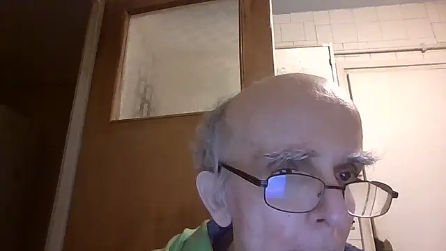 Snapshot of mariusica1@xh chatting on April 5, 2026, 8:04 pm mariusica1xh online show from April 5, 2026, 8:04 pm