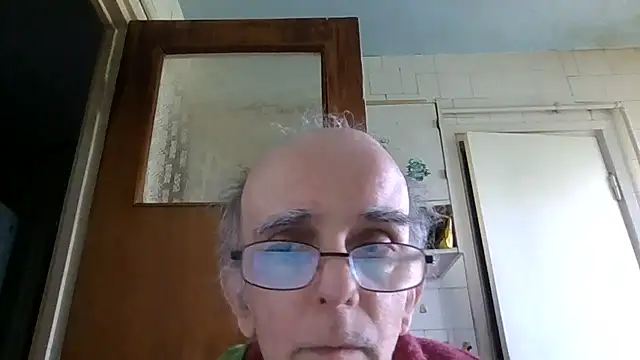 mariusica1xh online show from May 15, 2026, 9:51 am