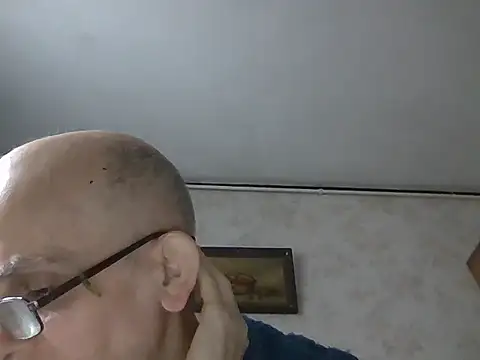 Snapshot of mariusica1@xh chatting on November 23, 2025, 11:31 am mariusica1xh online show from November 23, 2025, 11:31 am