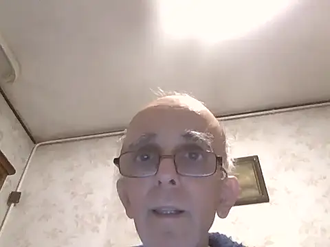 Snapshot of mariusica1@xh chatting on October 28, 2025, 5:56 pm mariusica1xh online show from October 28, 2025, 5:56 pm