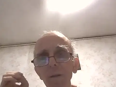 Snapshot of mariusica1@xh chatting on October 29, 2025, 7:13 pm mariusica1xh online show from October 29, 2025, 7:13 pm