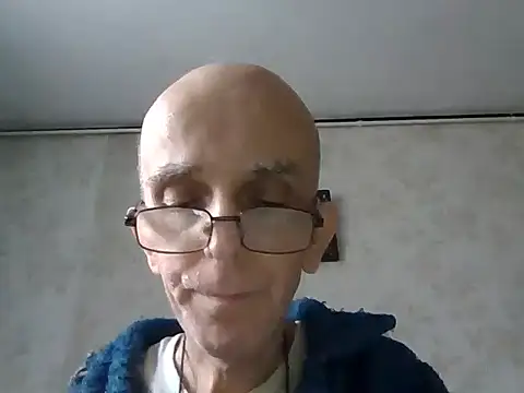 Snapshot of mariusica1@xh chatting on November 18, 2025, 10:40 am mariusica1xh online show from November 18, 2025, 10:40 am