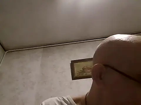 Snapshot of mariusica1@xh chatting on November 5, 2025, 10:46 pm mariusica1xh online show from November 5, 2025, 10:46 pm