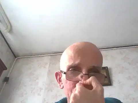 Snapshot of mariusica1@xh chatting on November 10, 2025, 10:09 am mariusica1xh online show from November 10, 2025, 10:09 am