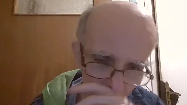 Snapshot of mariusica1@xh chatting on March 10, 2026, 6:12 pm mariusica1xh online show from March 10, 2026, 6:12 pm