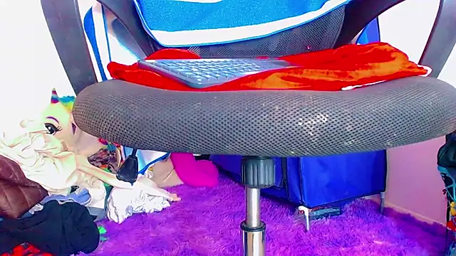 Snapshot of nicol_gill_ chatting on February 8, 2025, 11:33 am nicol gill online show from February 8, 2025, 11:33 am