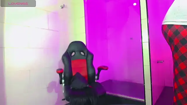 Snapshot of nicol_gill_ chatting on February 20, 2025, 11:42 am nicol gill online show from February 20, 2025, 11:42 am