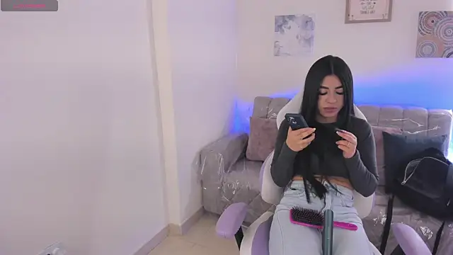 Snapshot of Charlotte_cowell_sub1_ chatting on December 2, 2025, 3:36 pm Charlotte cowell sub1 online show from December 2, 2025, 3:36 pm