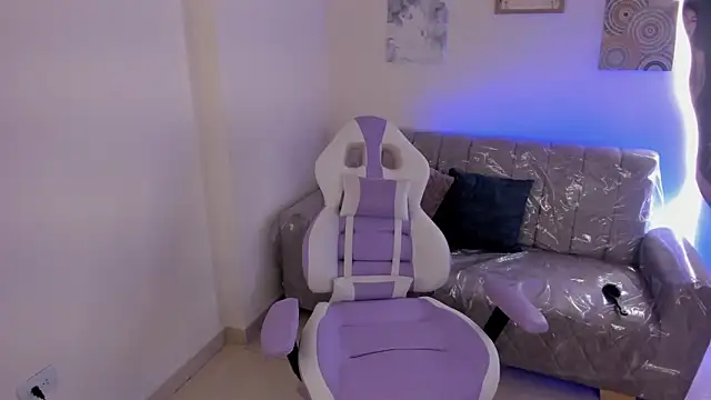 Snapshot of Charlotte_cowell_sub1_ chatting on September 20, 2025, 4:12 pm Charlotte cowell sub1 online show from September 20, 2025, 4:12 pm