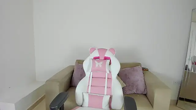 Snapshot of Charlotte_cowell_sub1_ chatting on February 27, 2025, 11:04 pm Charlotte cowell sub1 online show from February 27, 2025, 11:04 pm