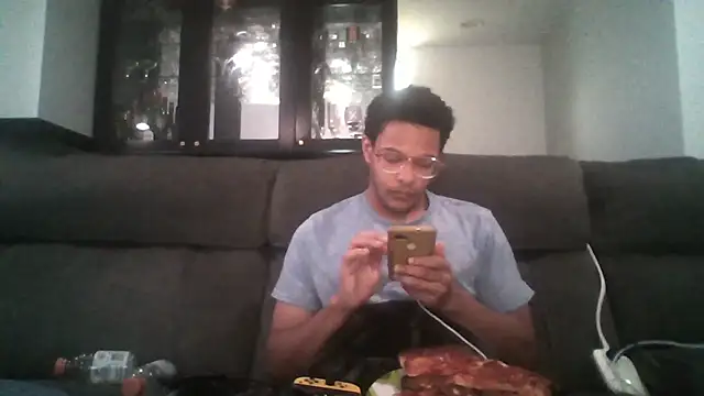 Snapshot of nintendogaymer69 chatting on October 27, 2025, 8:21 pm nintendogaymer69 online show from October 27, 2025, 8:21 pm