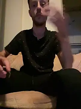 Snapshot of mecbxl25 chatting on September 23, 2025, 8:16 pm mecbxl25 online show from September 23, 2025, 8:16 pm