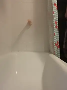 mecbxl25 online show from December 2, 2025, 3:36 pm