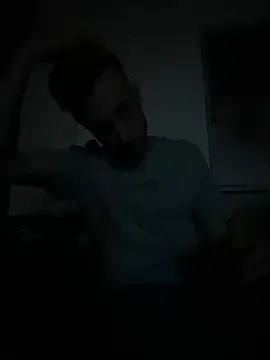 Snapshot of mecbxl25 chatting on March 10, 2025, 6:01 pm mecbxl25 online show from March 10, 2025, 6:01 pm