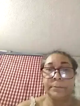 CafeCaliente69 online show from December 28, 2024, 3:15 am