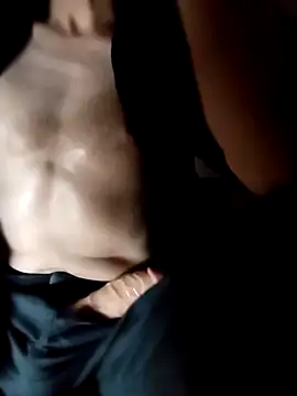 travisbaretto online show from February 15, 2025, 7:49 am