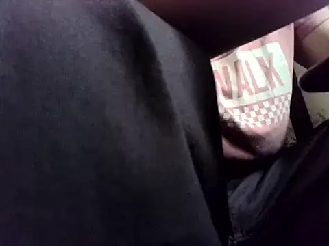 travisbaretto online show from February 12, 2025, 7:35 pm