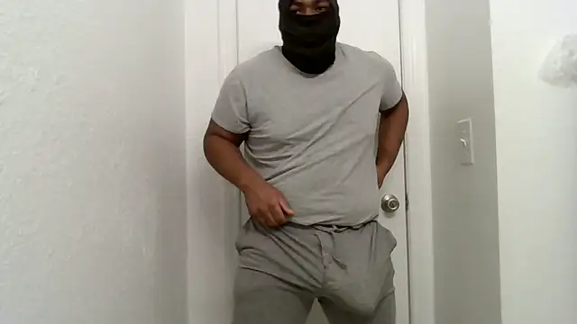 Snapshot of daddythiccklegg chatting on February 20, 2025, 5:12 am daddythiccklegg online show from February 20, 2025, 5:12 am